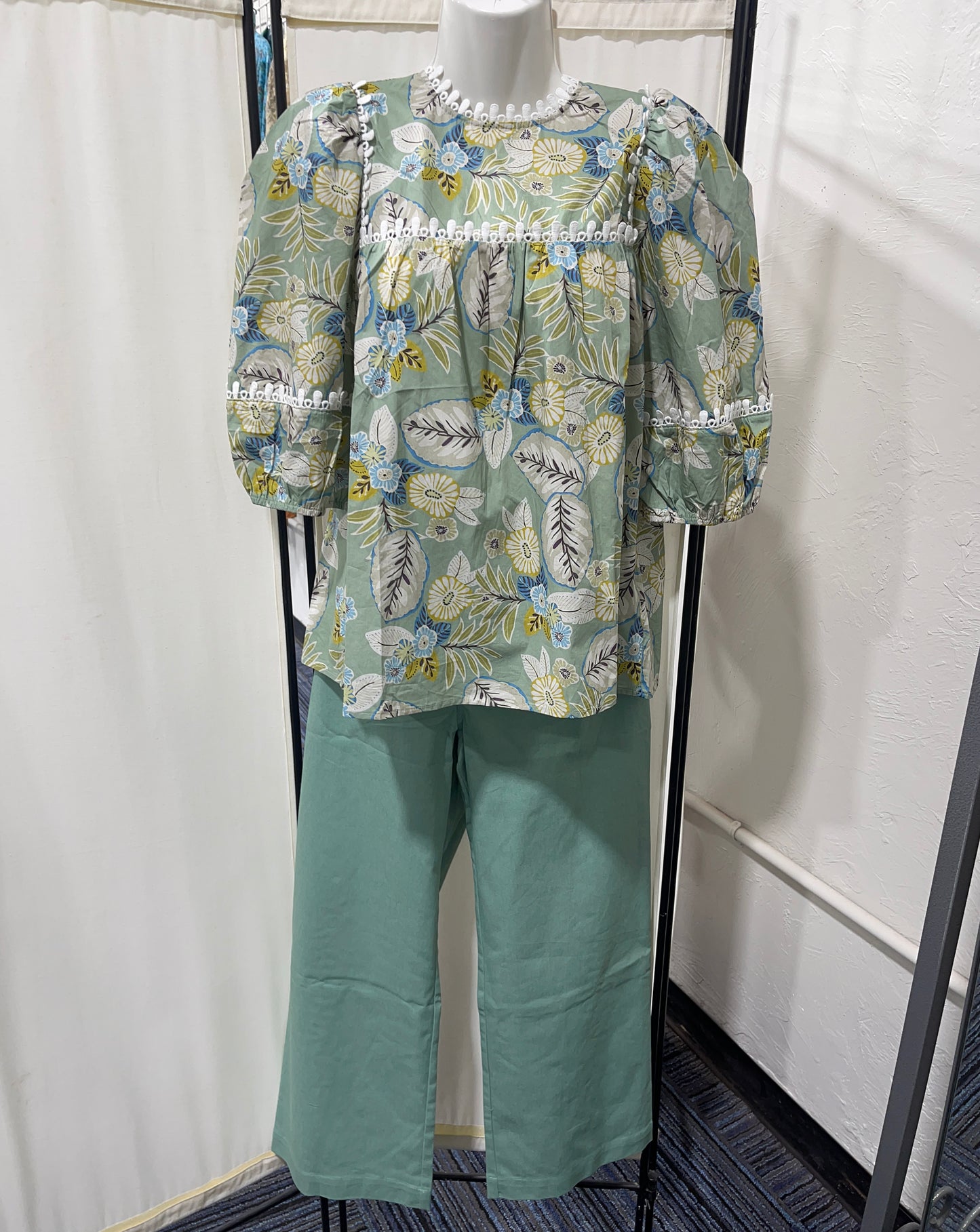 Mint Ballon Sleeve Top
