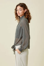 60306 Tie Front Houndstooth Blouse