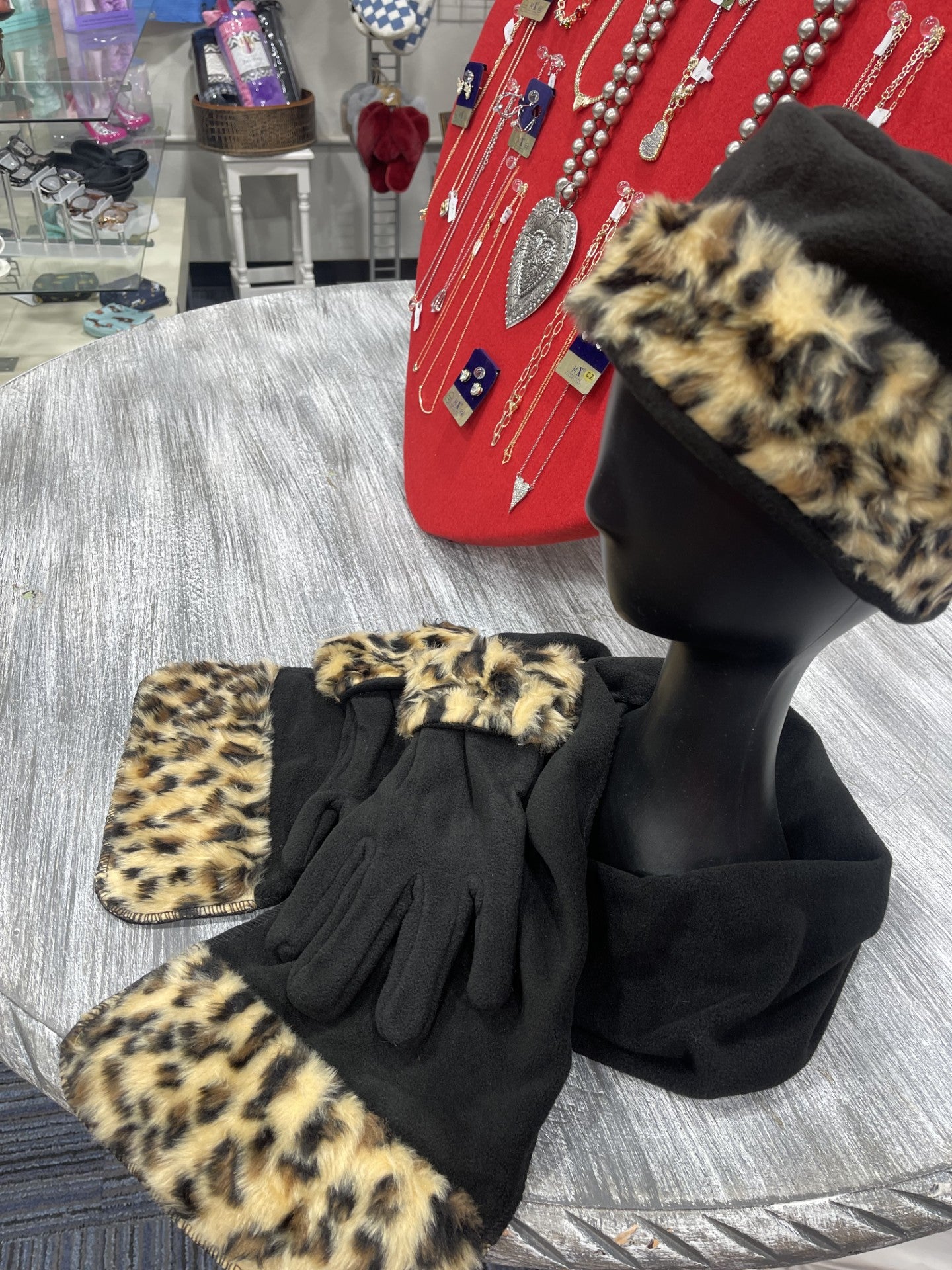 Hat, Scarf, & Glove Set